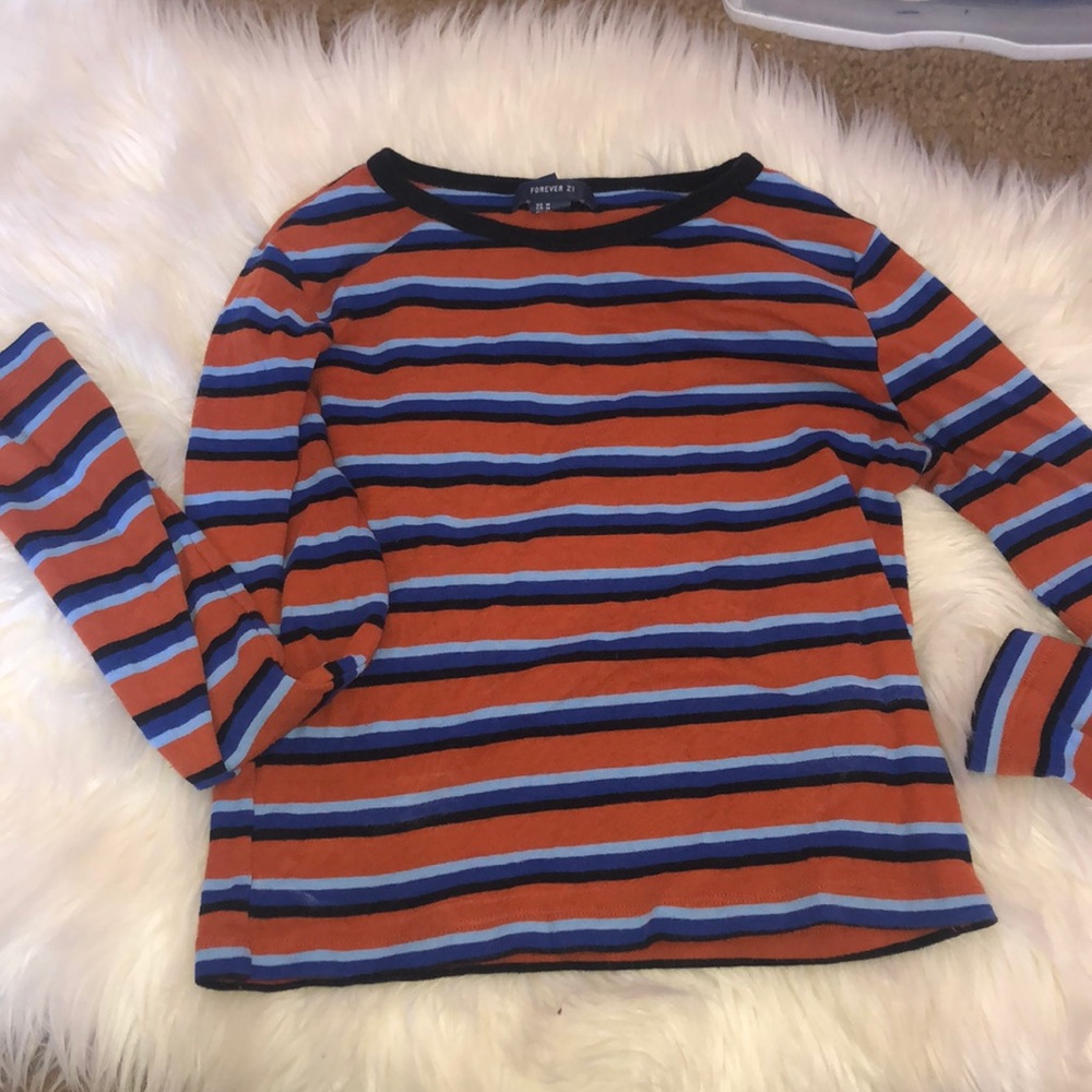 Long sleeve crop